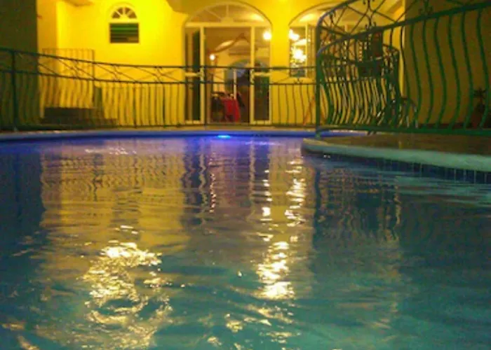 Sonate Hotel Runaway Bay