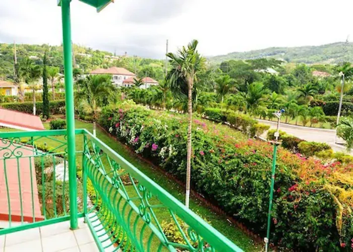 Sonate Hotel Runaway Bay